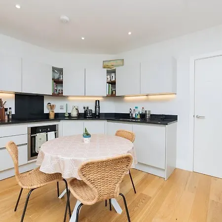 Cosy 2 Bed Flat In Central Bristol On River Avon Exterior photo